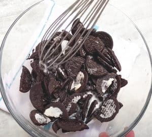 3-Ingredient Oreo Cake Recipe