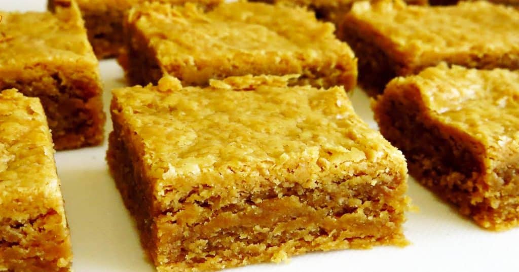 3-Ingredient Peanut Butter Brownie Recipe - Brownie Recipes - 3 Ingredient Recipes
