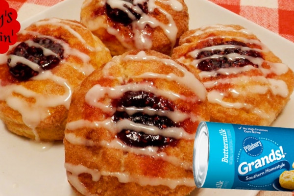 Air Fryer Cinnamon Jelly Donuts Recipe - Air Fryer Recipes - Canned Biscuit Recipes