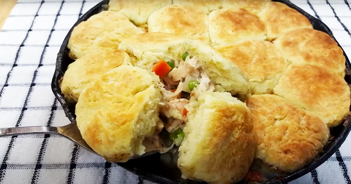 Canned Biscuit And Chicken Casserole Recipe | DIY Joy Projects and Crafts Ideas