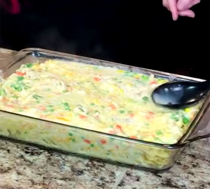 Homemade chicken noodle soup recipe - homemade soup recipes - easy chicken noodle soup casserole recipes - cheesy recipes
