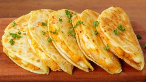 Cheesy Potato Quesadilla Recipe | DIY Joy Projects and Crafts Ideas