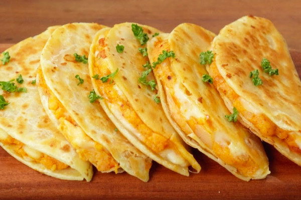 Cheesy Potato Quesadilla Recipe - Quesadilla Recipe - Cheesy Recipes - Mashed Potatoes Recipe