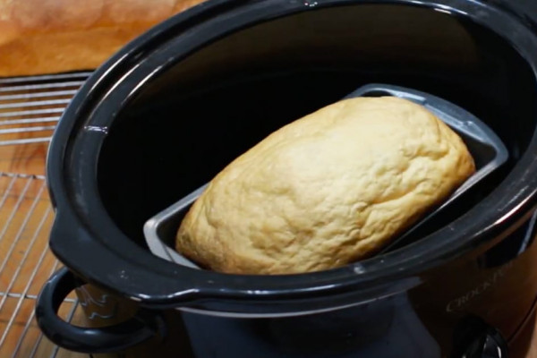 Easy Crockpot Bread Recipe - Crockpot Recipes - Bread Recipes