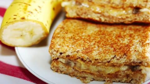 Grilled Peanut Butter And Banana Sandwich Recipe | DIY Joy Projects and Crafts Ideas