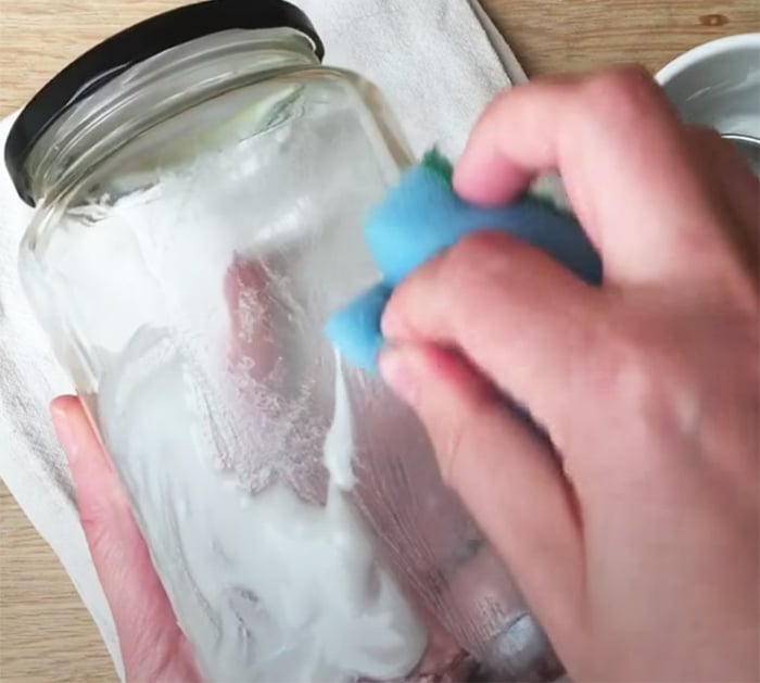 Easy Cleaning Life Tips and Tricks - Remove Sticky Labels From Plastic Bottles