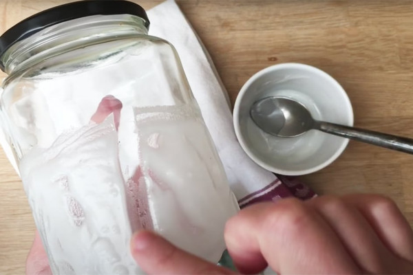 How to remove a label from a jar - Simple and easy tutorial - Craft Basics - Life Hacks