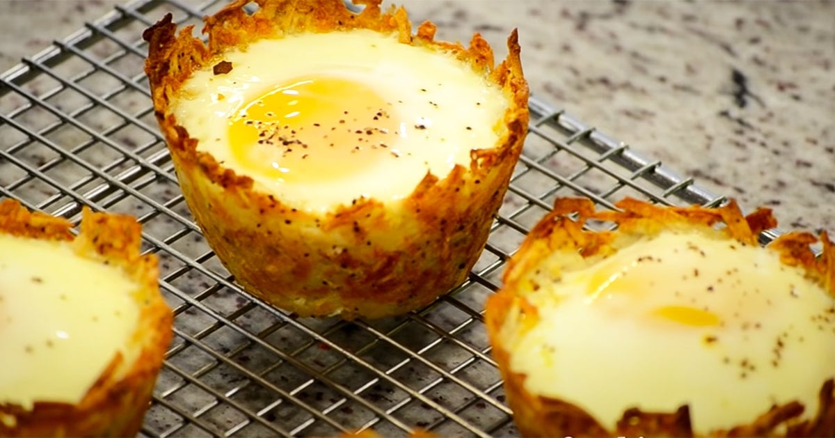 How To Make Hash Brown Breakfast Cups | DIY Joy Projects and Crafts Ideas