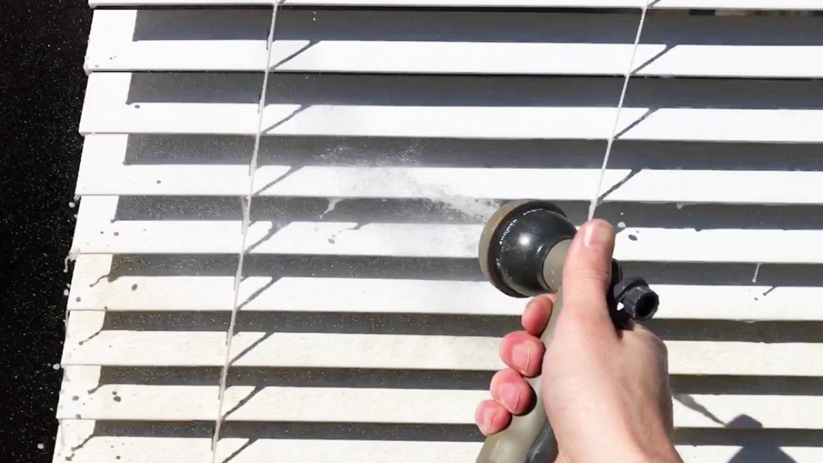 How To Clean Blinds Easily and Quickly