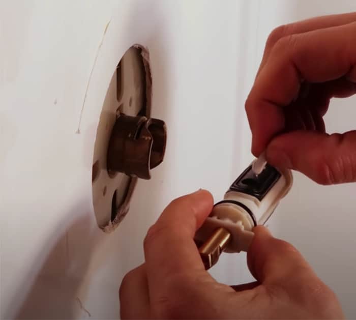 Easy fix for hot water - DIY Shower Valve removal - Fix hot water