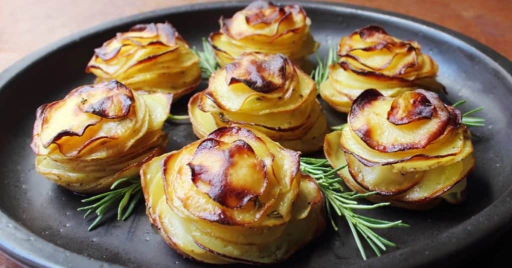 How To Make Rose-Shaped Potato Gratins - Parmesan Potatoes Recipe - Cheesy Potato Recipe