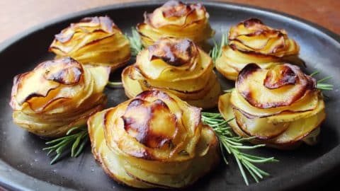 How To Make Rose-Shaped Potato Gratins | DIY Joy Projects and Crafts Ideas