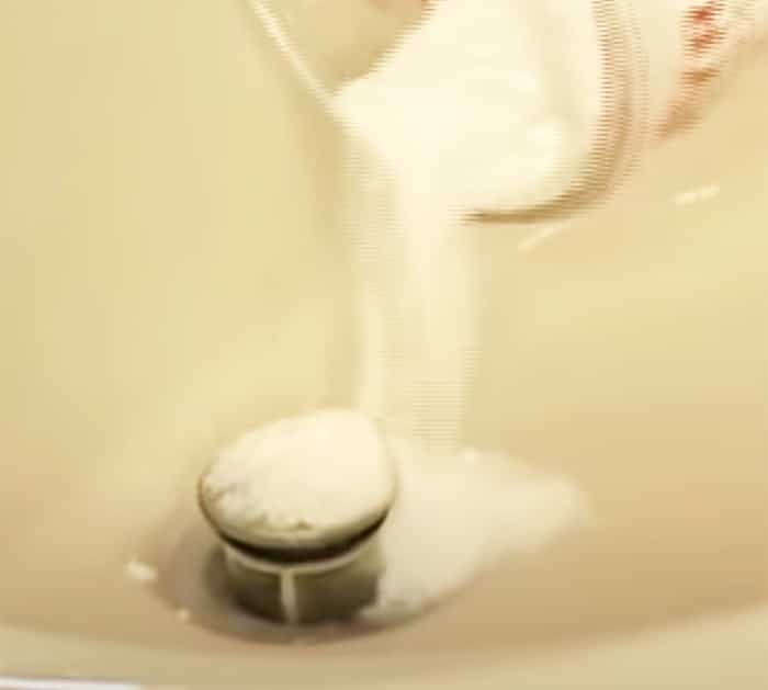 How To Unclog A Sink Drain Using Baking Soda and Vinegar- Natural Products Cleaning - DIY Unclog Bathroom Sink