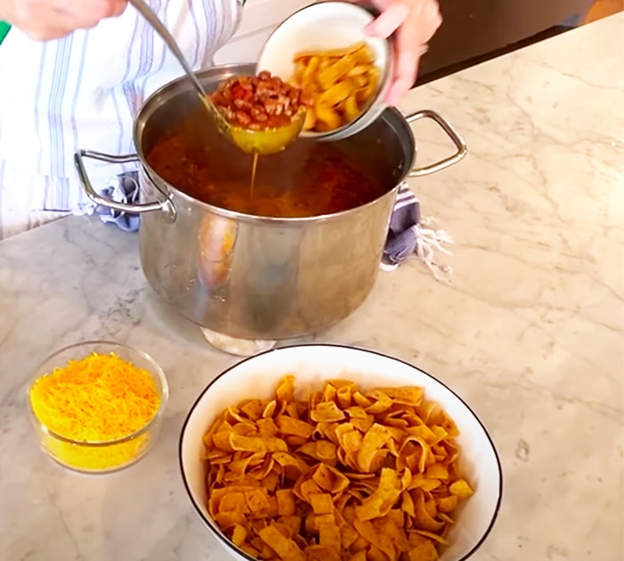 Quarantine Cooking - Easy Chili Recipes - Use Canned Foods To Make Chili