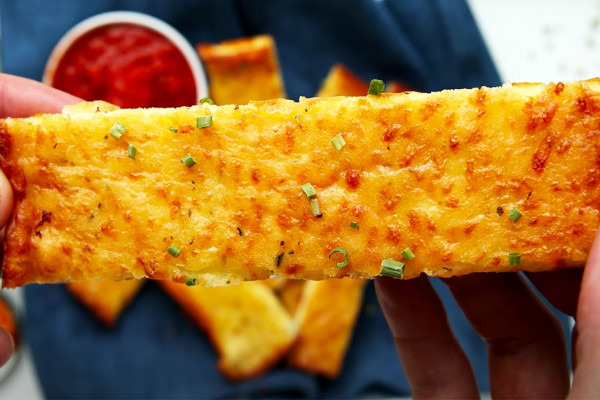 Keto Cheese Bread Recipe - homemade cheese bread - keto recipes