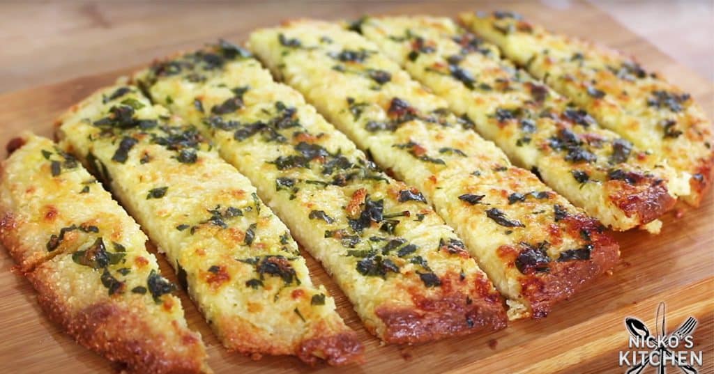 Low-Carb Garlic Bread Recipe - Keto Recipes - Garlic Bread Recipes