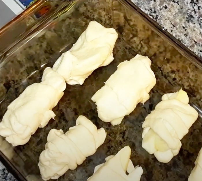 How To Make Mountain Dew Apple Dumplings - Canned Crescent Rolls Recipe