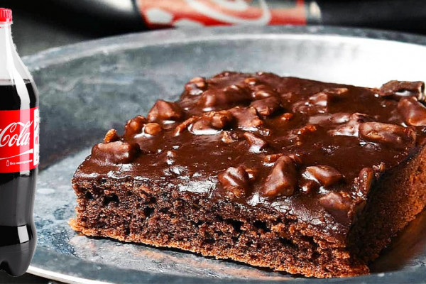 Old-Fashioned Coca Cola Cake Recipe - Coca Cola Recipe - Old Fashioned Cake Recipes