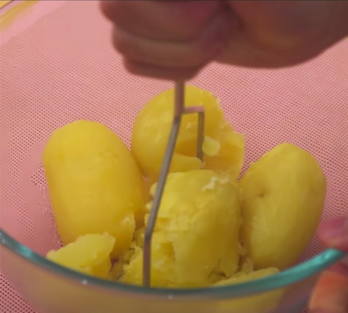 Use Mashed Potatoes To Make Cheese Balls - ASMR Cooking