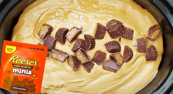 Slow Cooker Peanut Butter Chocolate Cake Recipe | DIY Joy Projects and Crafts Ideas