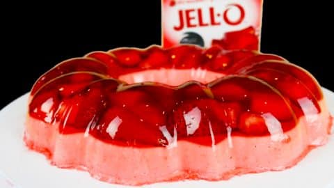 Strawberry Mousse Jello Dessert Recipe | DIY Joy Projects and Crafts Ideas