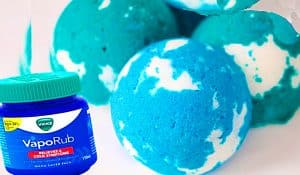 DIY Sinus Clearing Bath Bombs Using Vicks VapoRub