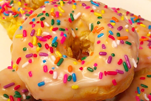 How To make Air Fryer Donuts - Easy Air Fryer Dessert Ideas - Air fryer Donuts With Canned Biscuits