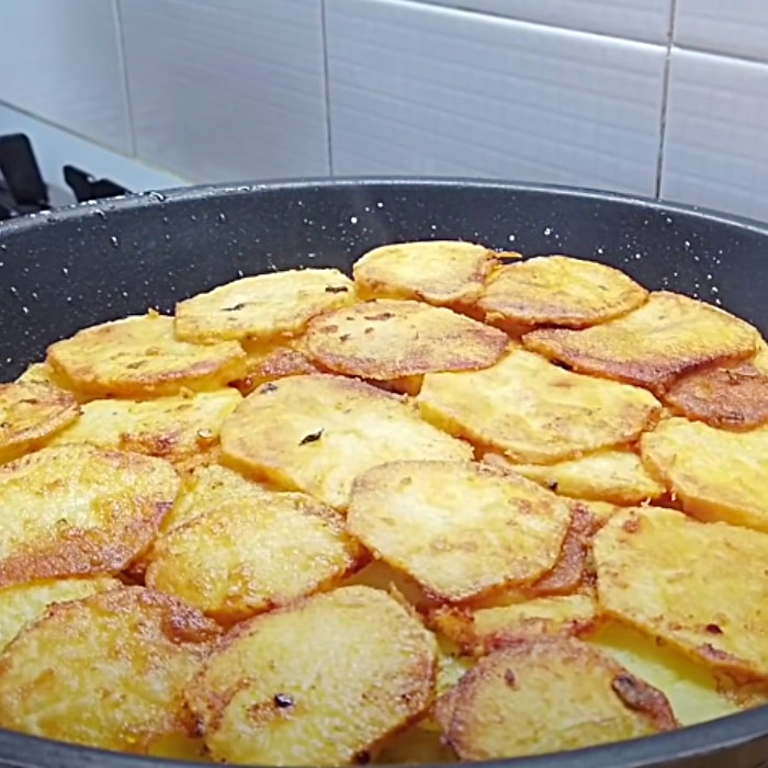 Potato Frittata Recipe - Italian Farmhouse Recipe - Rustic Potato Recipe