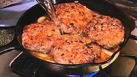Southern-Style Hamburger Steaks Recipe | DIY Joy Projects and Crafts Ideas