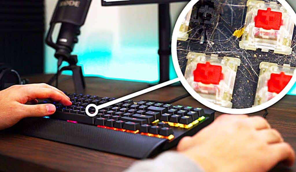 How To Safely Clean A Keyboard - Easy Ways To Clean A Keyboard - DIY Cleaning Hacks