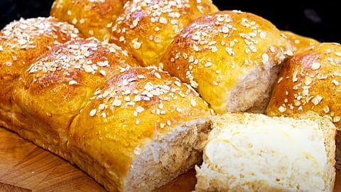 Honey And Oatmeal Rolls Recipe | DIY Joy Projects and Crafts Ideas