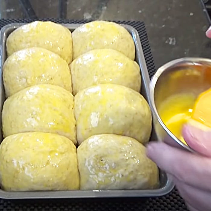 How To Make Rolls - Easy Honey Rolls - Quick Dinner Roll Ideas