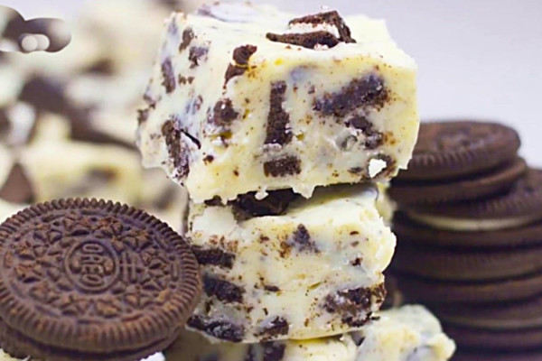 Oreo Fudge Recipe - Homemade Candy Recipes - Easy Fudge Ideas