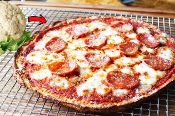 Cauliflower Pizza Crust Recipe - Cauliflower Recipes - Cauliflower Crust Recipe