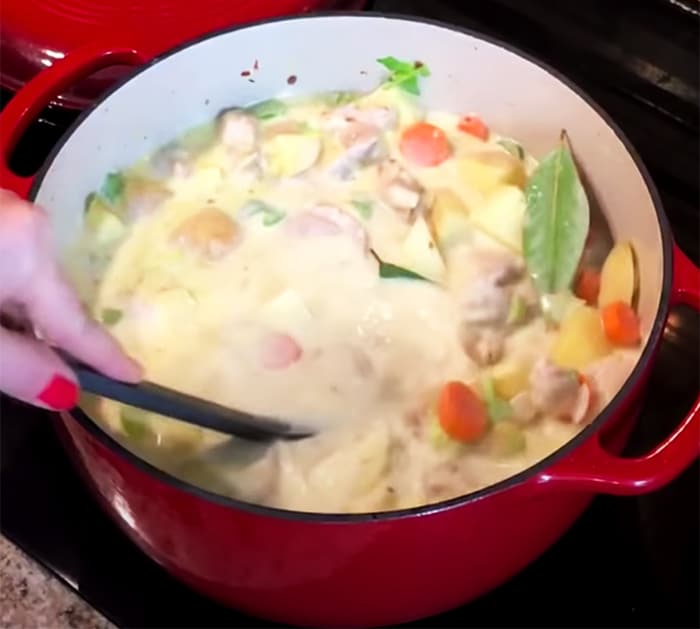 Comfort Food in a bowl - Winter Soup Recipes - Chicken Soup Dinner Idea