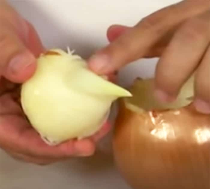 How To Cut Onions Without Crying - Cooking Hacks - Tips and Tricks in The Kitchen