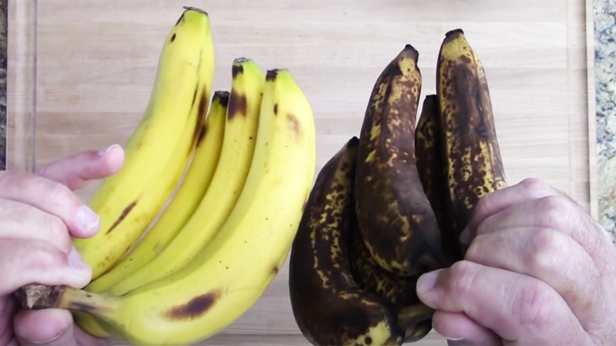 The Best Ways To Store Bananas - Prevent bananas from turning brown!