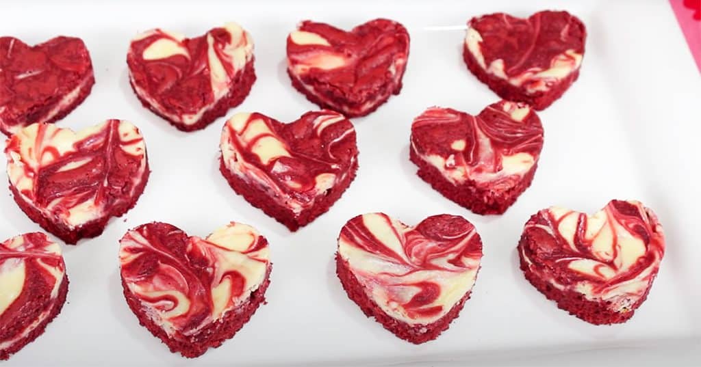 How To Make Red Velvet Cheesecake Brownies - Cheesecake Recipes - Brownies Recipe