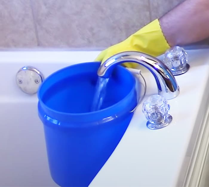 DIY Clogged Toilet - Unclog Toilet Using Soap - Easy Cleaning Tips and Hack