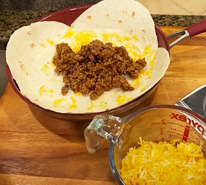 How To Make Taco Pie - Taco Recipes - Easy Mexican Recipes