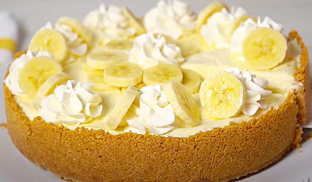 Banana Cream Cheesecake Recipe - How To Make A Banana Cheesecake - Easy Dessert Recipe Ideas