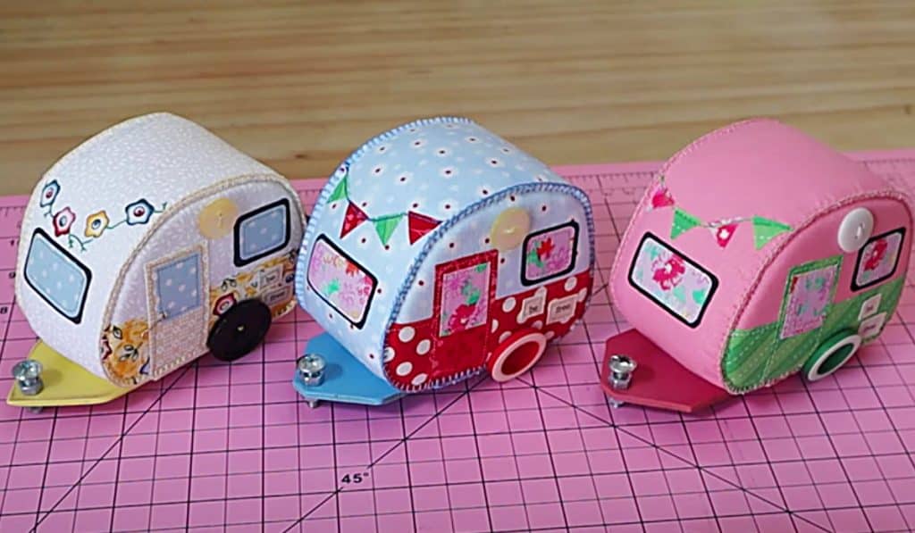 Vintage Camper Pincushion - Free Pincushion Pattern - Cute Pincushion Idea