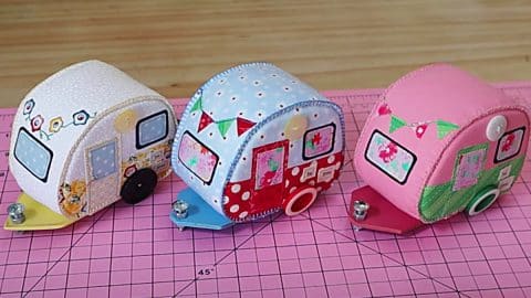 How To Make A Vintage Camper Pincushion With Free Pattern | DIY Joy Projects and Crafts Ideas