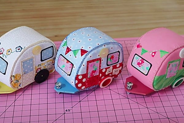 Vintage Camper Pincushion - Free Pincushion Pattern - Cute Pincushion Idea