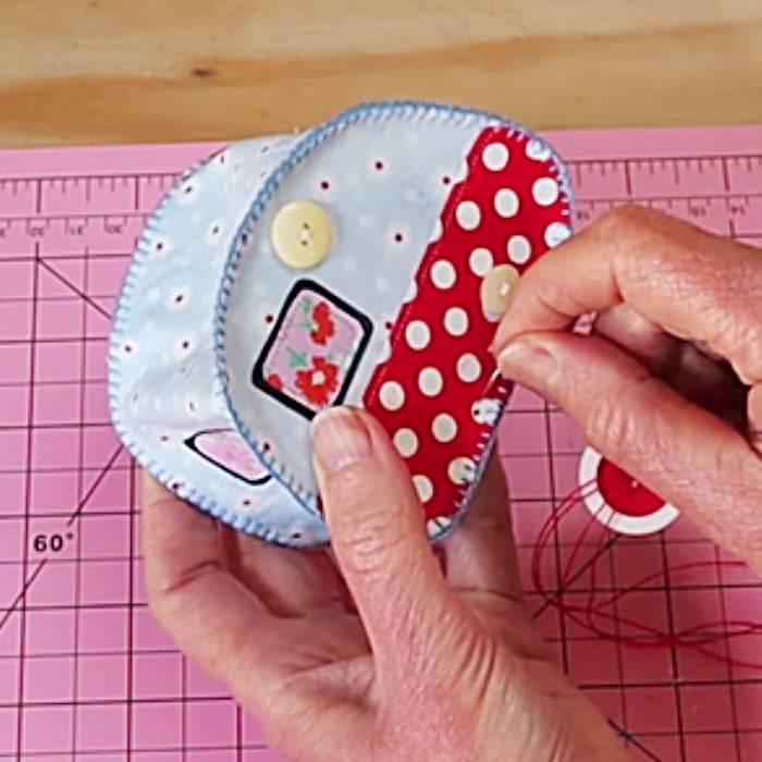 How To Make A Mini Quilted Camper - Easy Pincushion Idea - Easy Sewing Idea