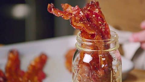 Candied Bacon Recipe | DIY Joy Projects and Crafts Ideas