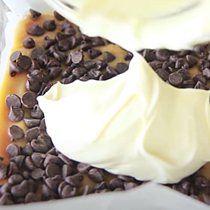 Chocolate Chip Cookie Cheesecake Bars - Easy Dessert Recipe - Cheesecake Ideas