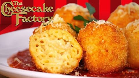 Cheesecake Factory Copycat Fried Mac And Cheese Balls Recipe | DIY Joy Projects and Crafts Ideas