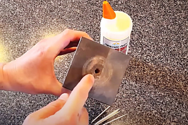 How To Fix The Thread On A Screw Hole - Easy Screw Hack - Quick Wood Repair Idea