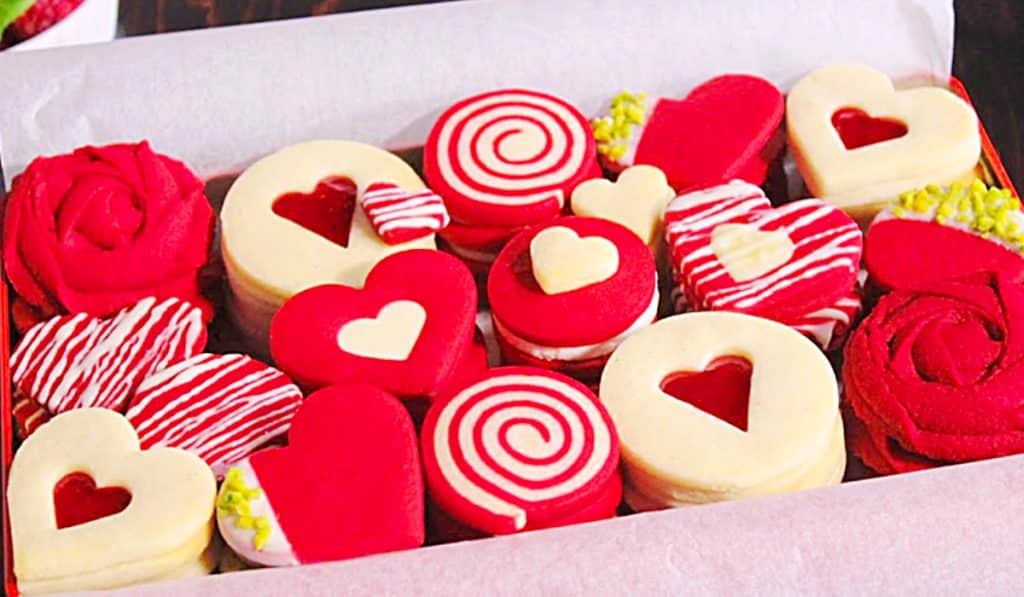 Red Velvet Valentine's Day Cookies - Easy Valentine's Day Cookies - Red Velvet Cookie Recipe